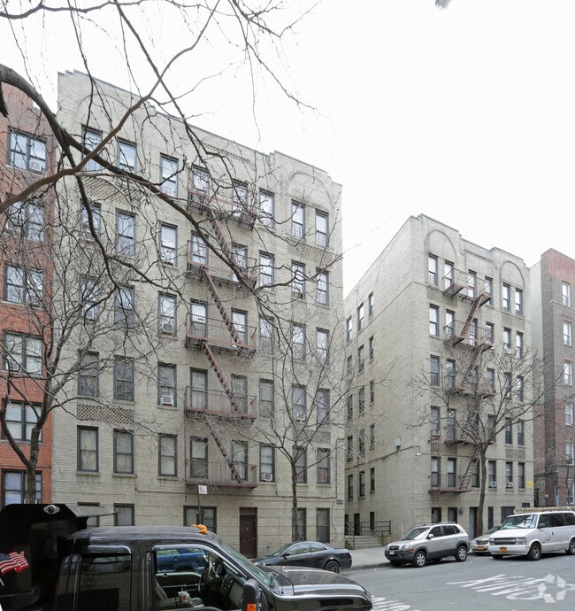 Building Photo - 3514 Rochambeau Ave