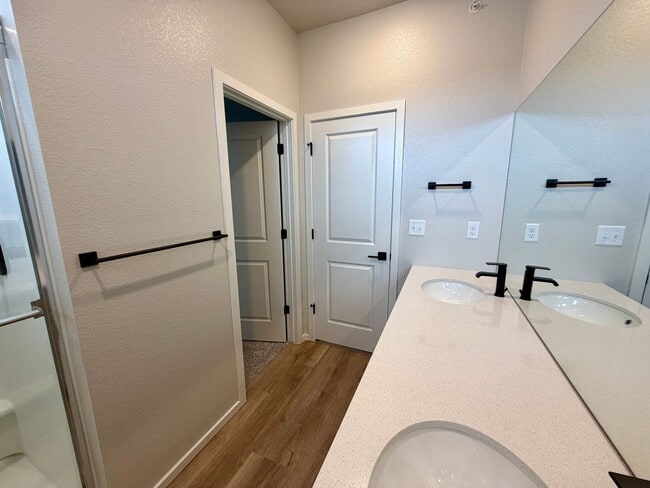 Building Photo - 1804 Iron Wheel Dr