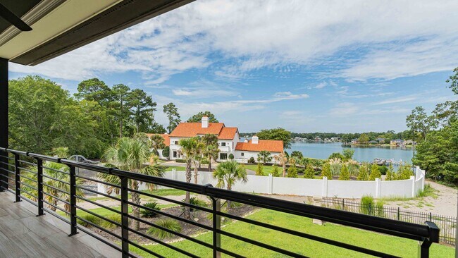 Building Photo - WELCOME TO LAKE MURRAY'S PARADISE