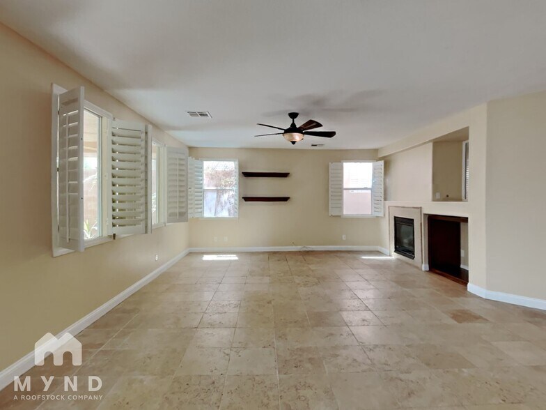 Building Photo - 599 Wealdston Ct