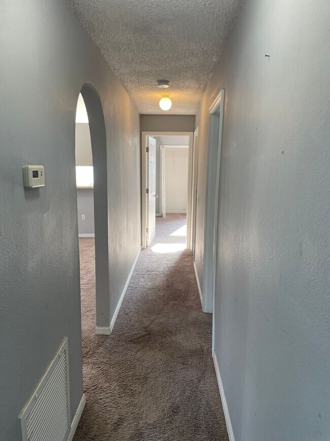 Building Photo - Quiet & Cozy Wesley Chapel Home with Great Yard – $1,850/mo