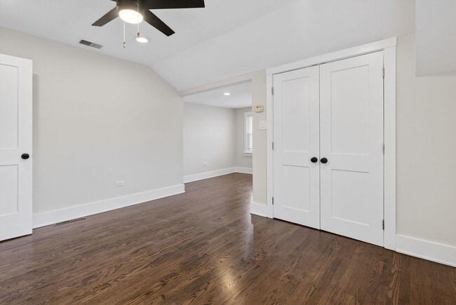 Building Photo - 741 S Jackson St