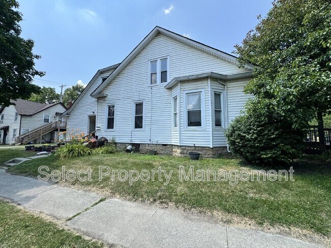 Building Photo - 1225 Lake Avenue