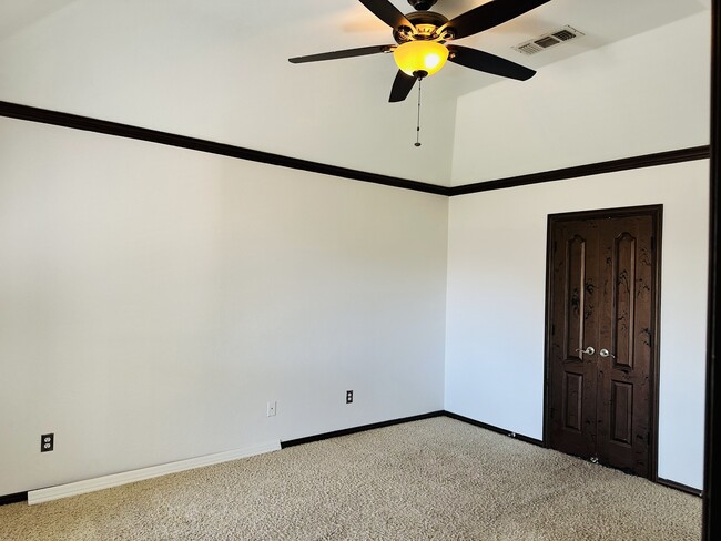 Building Photo - 9008 Winding River Dr