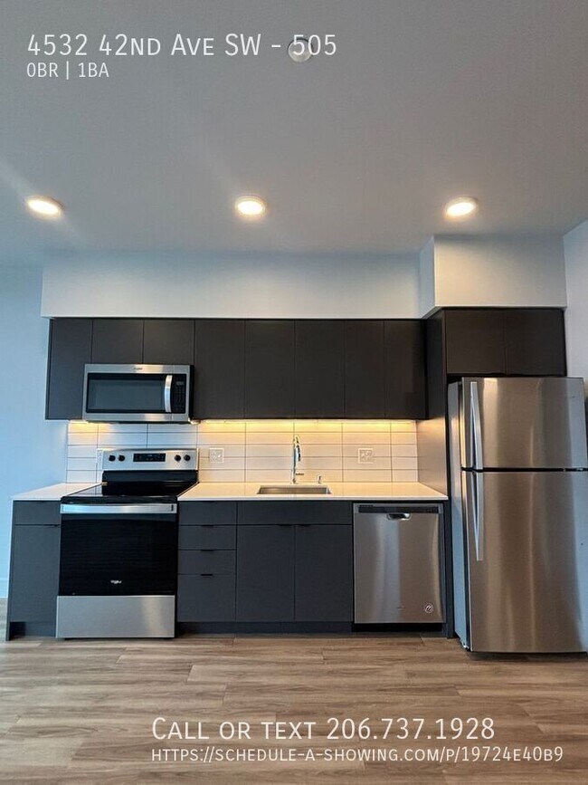 Building Photo - 4532 42nd Ave SW