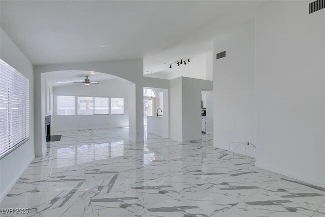 Building Photo - 3706 Lake Victoria Dr