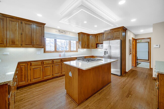 Building Photo - 2872 Whispering Oaks Ct