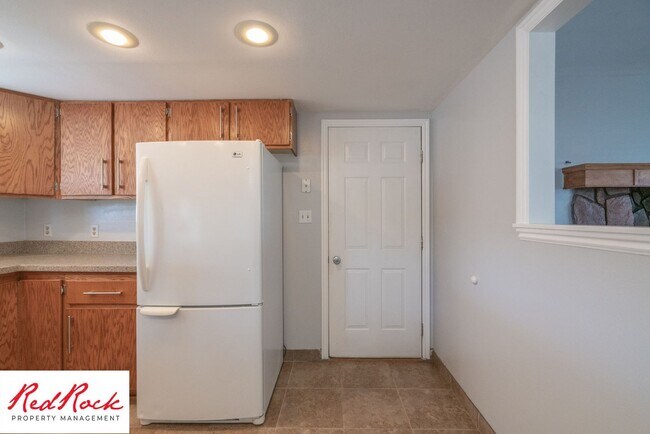 Building Photo - Bright & Spacious 3-Bed, 2-Bath Home in Wa...