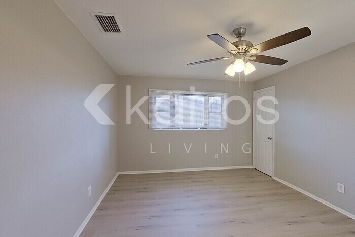 Building Photo - 1635 Jamaica St