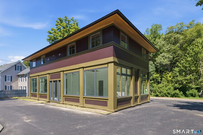 Building Photo - 100 W Main St