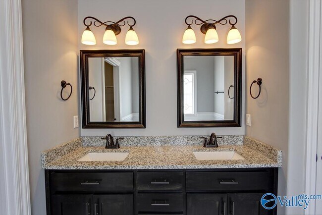 Building Photo - 26444 Birkshire Ln