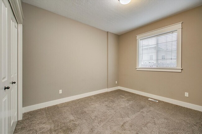 Building Photo - Beautiful Home In Hidden Springs