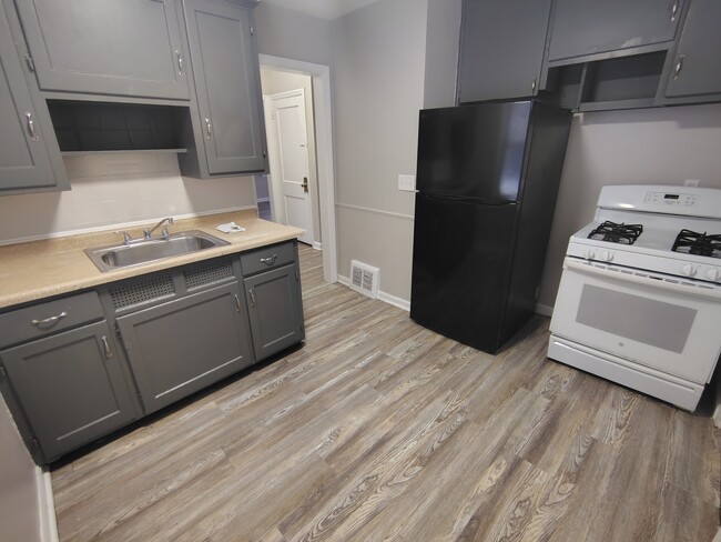 Building Photo - 1518 N Horsman St