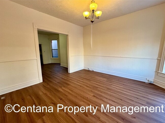 Building Photo - 732-732 W Granite St