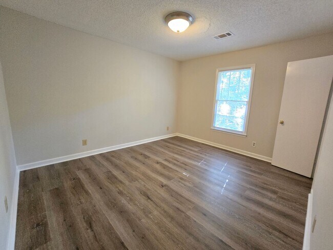 Building Photo - 493 Stone Mountain St