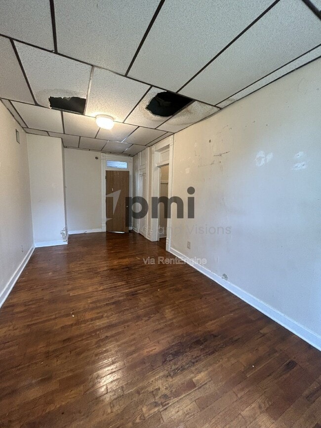 Building Photo - 1105 6th St