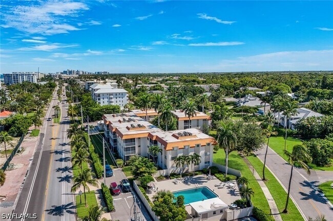 Building Photo - 1100 Gulf Shore Blvd N