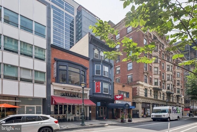 Building Photo - 131 S 13th St