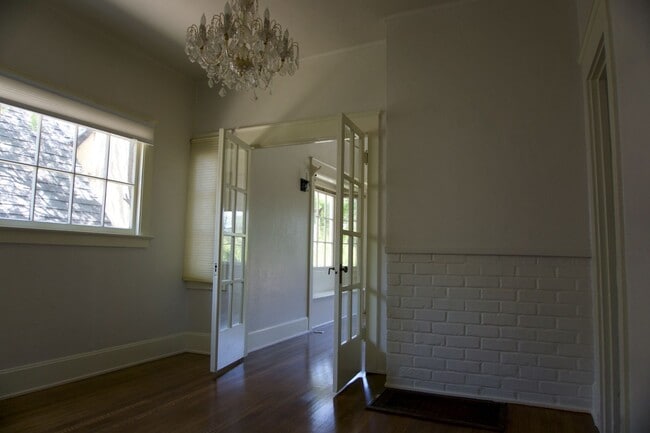 Building Photo - Classic 2 Bedroom / 1 Bath Pacific Grove Duplex - Move In Ready 12/19/25