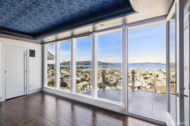 Building Photo - 2336 Broadway