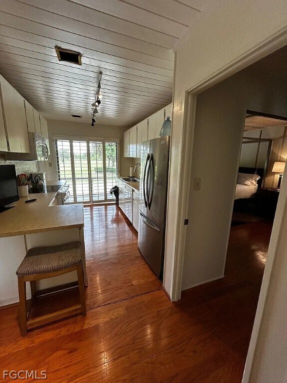 Building Photo - 1702 Hill Ave