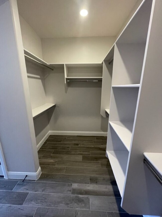 Building Photo - 2446 S 630 W