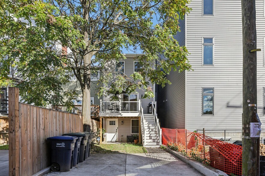 Building Photo - 2604 4th St NE