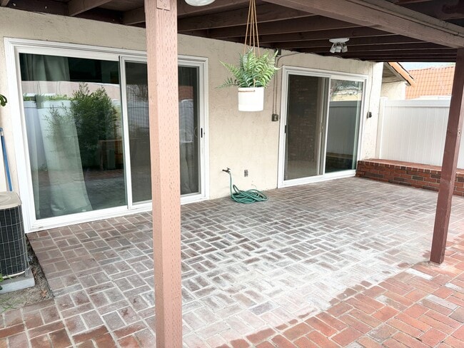 Building Photo - Welcome Home to a Desirable Whittier Community - Spacious 3-Bed, 2-Bath Townhome