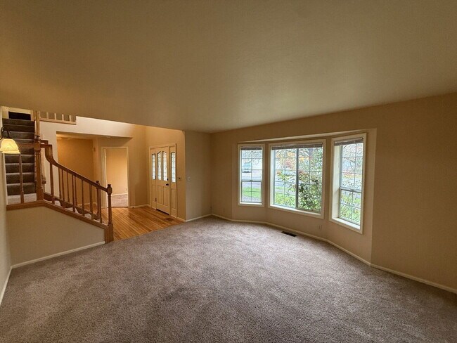 Building Photo - 2225 Marie Ln