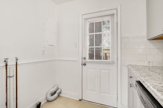 Building Photo - Charming 3 Bedroom Home in Highland Springs – $1,650/mo