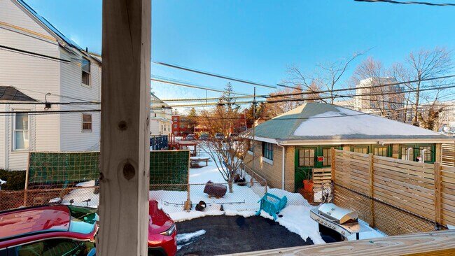 Building Photo - 20 Litchfield St