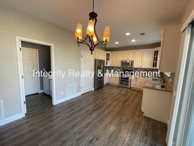 Building Photo - 10400 Tracewood Ct