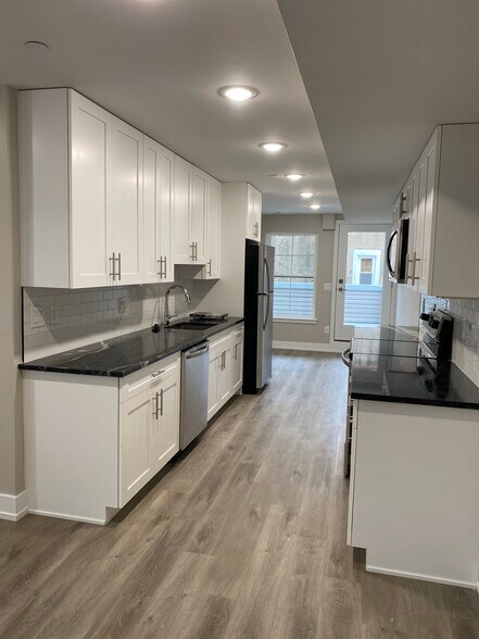 Kitchen - 1716 Jackson St