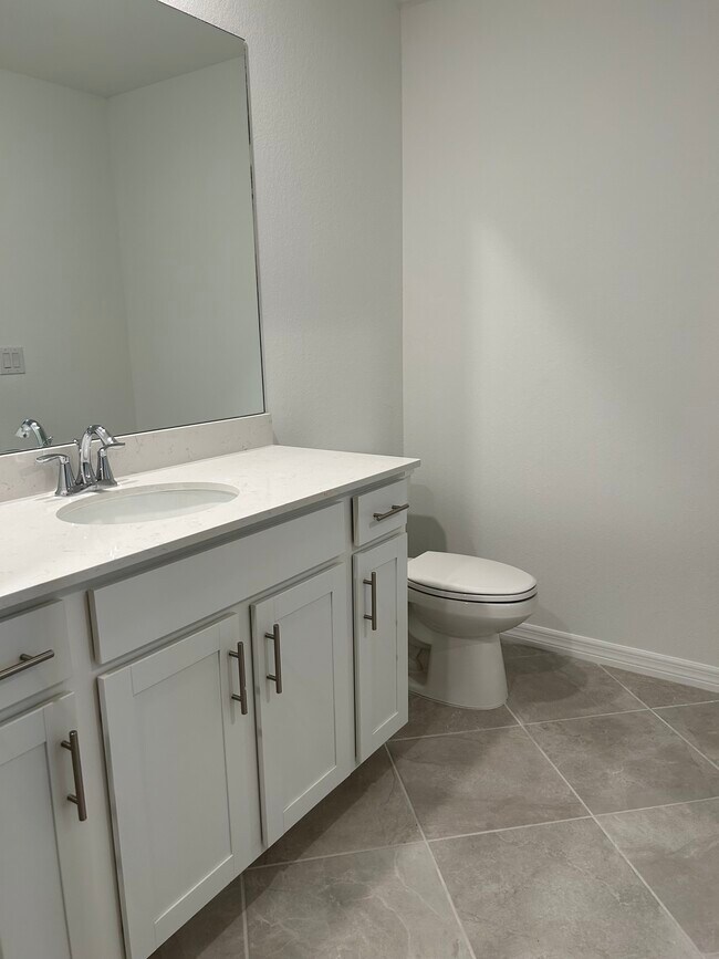 Building Photo - 12180 Wellen Golf St