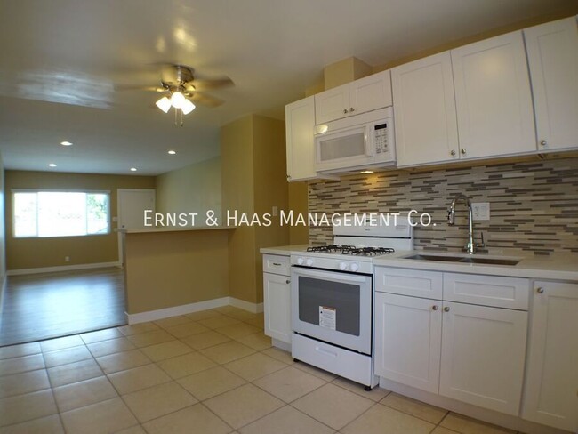 Building Photo - Wonderful 2 Bedroom Unit in Downey!