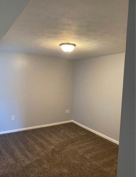 Building Photo - 106 Kenilworth Ct