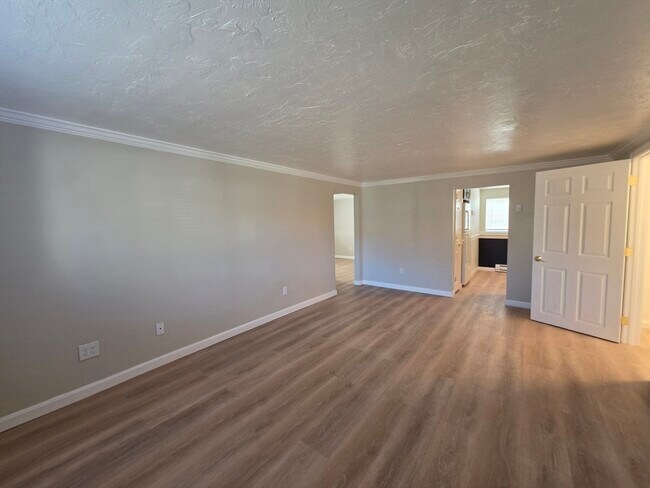 Building Photo - 2 Tideview Path