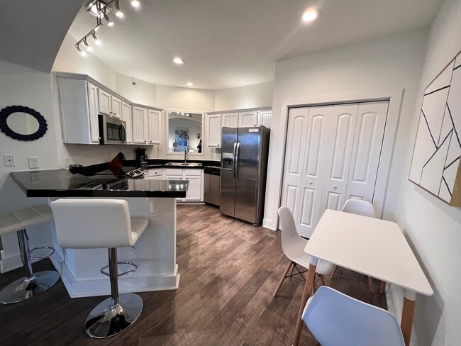 Building Photo - One Club Gulf Shores I