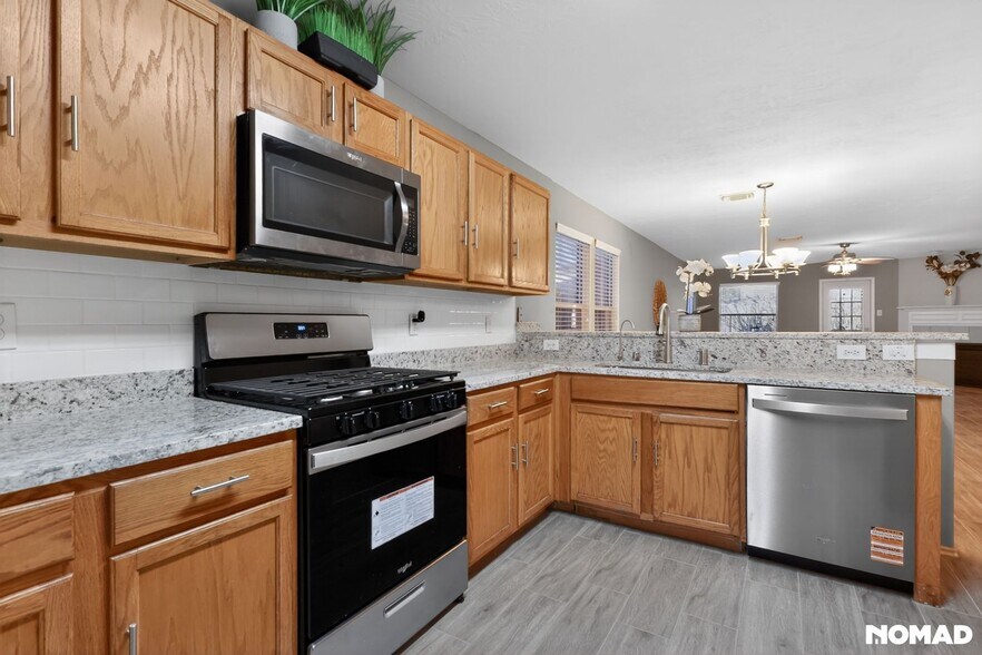 Building Photo - 9319 Canady Park Ln