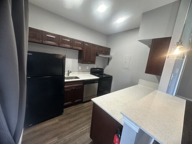 Building Photo - 8800 Westplace Dr