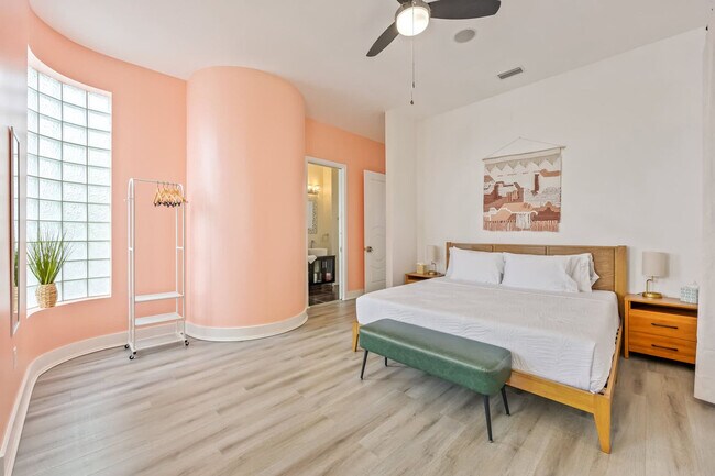 Building Photo - 873 S Atlantic Ave