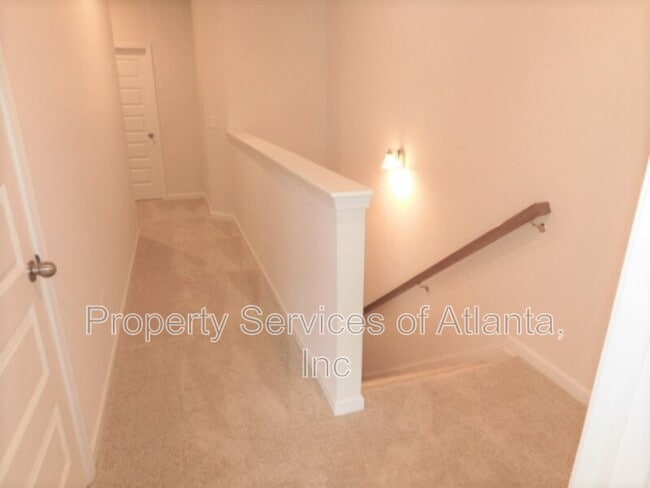 Building Photo - 204 Lower Bethany Rd
