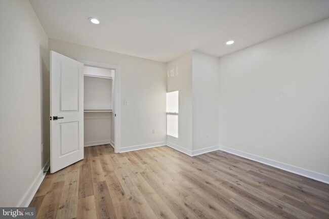 Building Photo - 555 S Marlyn Ave