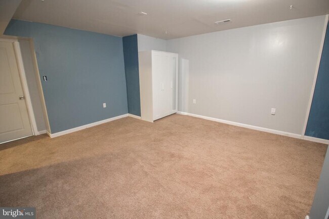Building Photo - 45567 Bethson St