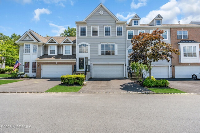 Building Photo - 318 Bernard Dr