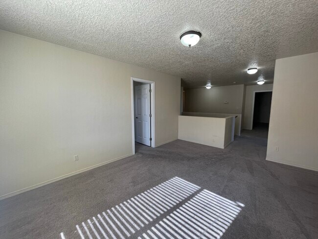 Building Photo - 9620 Sundoro Pl NW