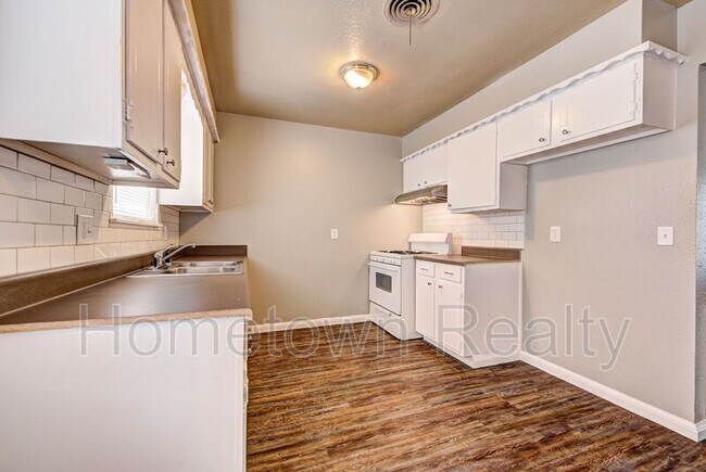 Building Photo - 1308 Mcdonald Dr