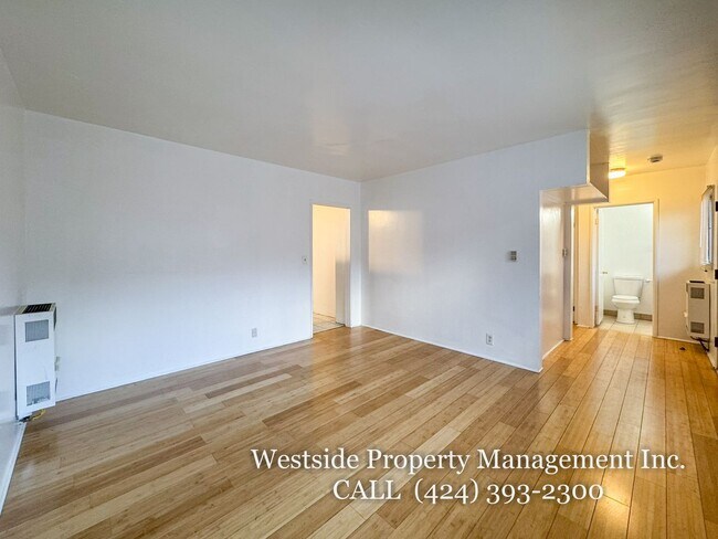 Primary Photo - 906 Edgewood St