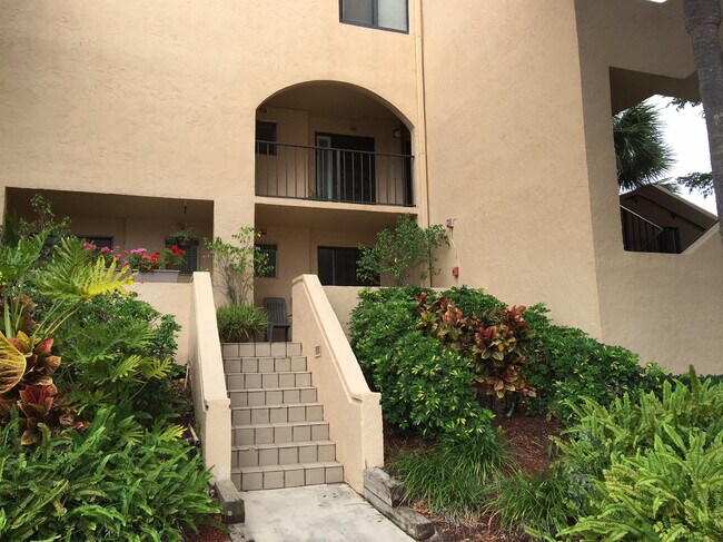 Building Photo - 755 Dotterel Rd