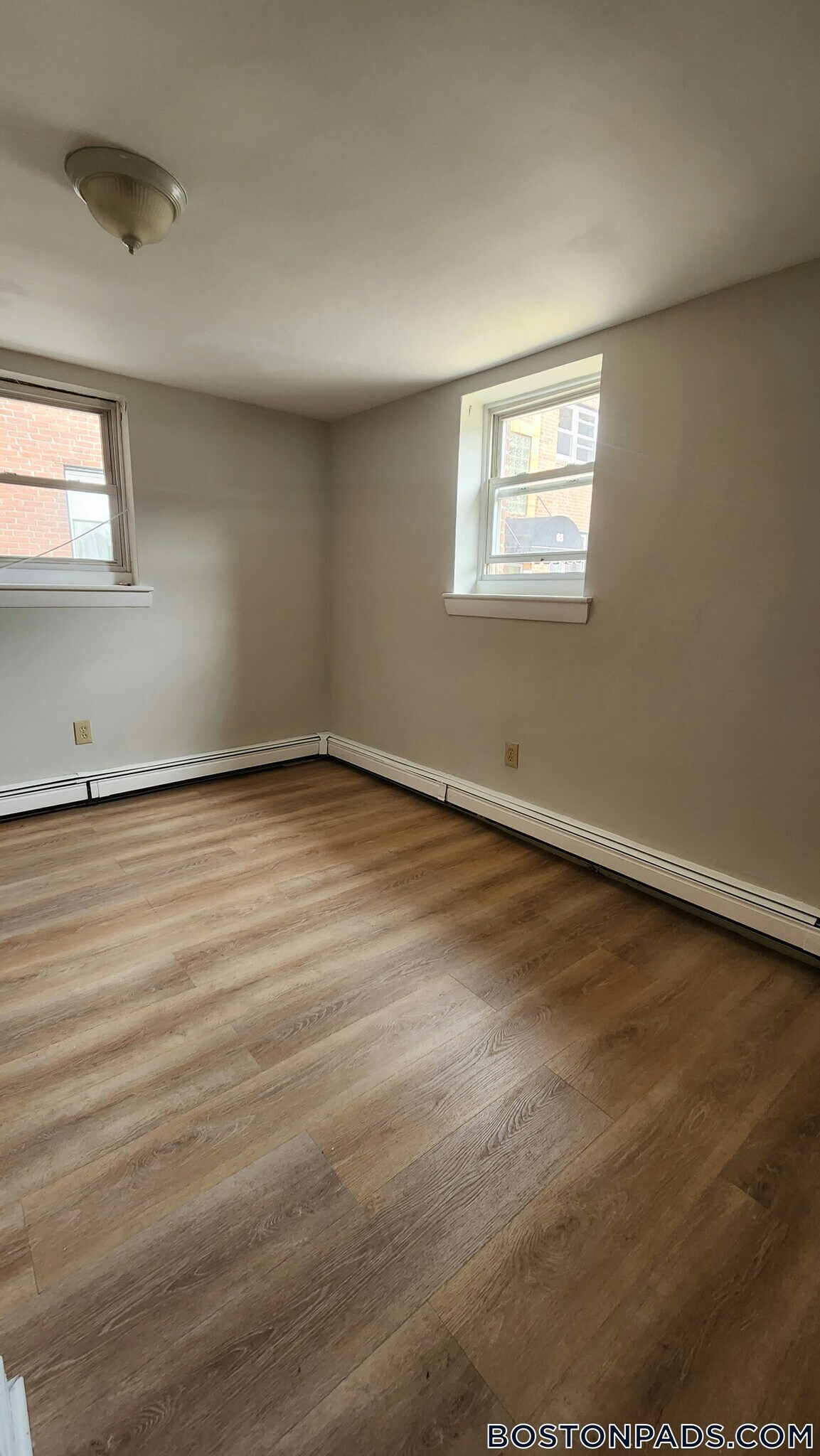 Building Photo - 65 Chiswick Rd